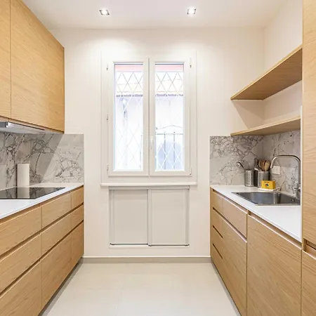 Warm - 2br 4p - Near *